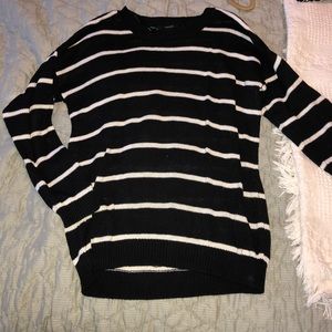 Forever 21 Black and White Striped Sweater